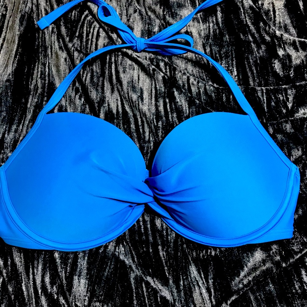 Blue underwire push up bikini top 📍📍 2 for $15 or 3 for $20
